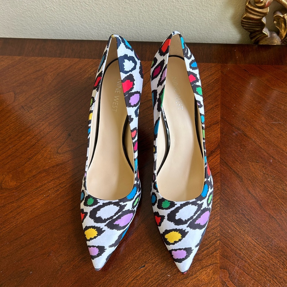 Nine West colorful 80s pattern heels - Picture 2 of 7
